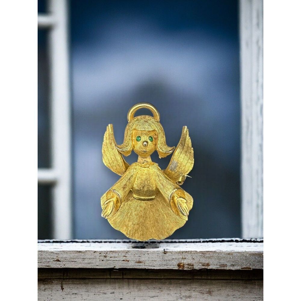 Vintage 1960s  J J  Angel   Pin/Brooch with Rhinestones eyes, brush gold wash